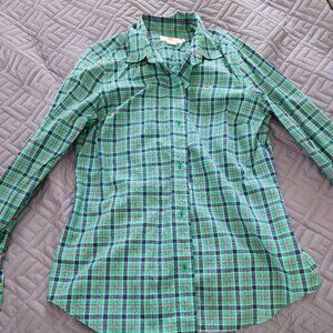 Vineyard vines long sleeve button down size 6